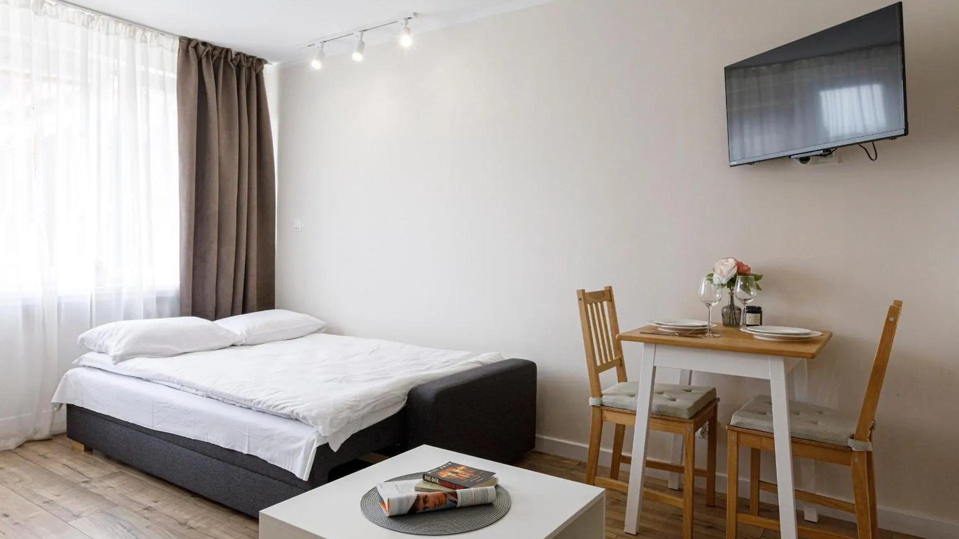 Golden Apartments Wroclaw - Monopol פולין